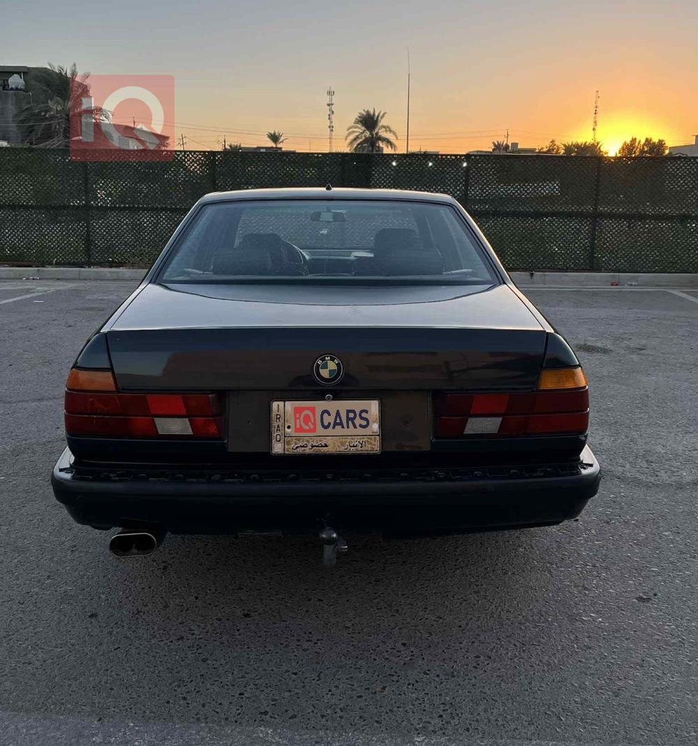 بي ام دبليو الفئة 7